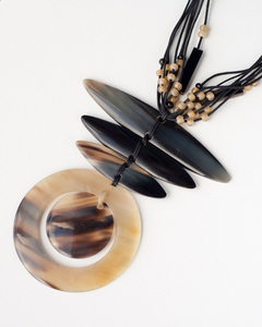 Collier en corne de buffle fait main, de haute qualité, éco-responsable, bijoux ethniques, pendentif pour femmes, style imitation antique moderne - Product Image 3