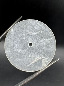 หน้าปัดนาฬิกาควอตซ์สีขาว คลาสสิก หรูหรา ด้านหลังแบน ขนาด 31.50 มม. หนา 0.9 มม. ขัดเงาด้านเดียว หน้าปัดหนา 2 มม. มีรูด้านข้าง - Product Image 5