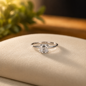 Anillo de Compromiso de Oro Rosa Vermeil de 14K para Mujer con Halo Oculto, Anillo de Boda de Moissanita, Anillo de Compromiso con Diamante Corte Asscher - Product Image 5