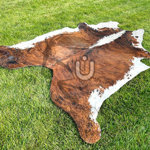 พรมหนังวัวแท้ลายขนสีน้ำตาลขาวแบบบราซิล - Product Image 2