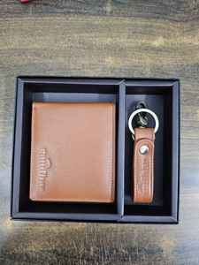 Portefeuille RFID en cuir Crazy Horse de haute qualité à prix d'usine compétitif - Personnalisé, imperméable et durable - Product Image 2