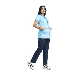 Uniforme Médico para Mujer, Cómodo, de Poliéster y Spandex, Blusa de Trabajo con Pantalones Ajustables con Cordón, Fabricación con Logotipo Personalizado - Product Image 4