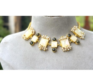 Magnifique ensemble collier et boucles d'oreilles en imitation perle plaqué or, bijoux tendance pour femme, cadeau de mariage - Product Image 3