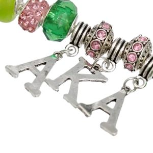 Pulsera de cuentas redondas rosas y verdes con dije de letra, joyería de moda para mujer, pulsera de cuentas colorida, elegante accesorio de regalo. - Product Image 6