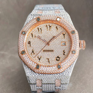Montre Moissanite Iced Out qui passe le test du diamant, cadran à chiffres arabes, montre sertie de diamants, 100% sertie à la main par un fournisseur indien - Product Image 1