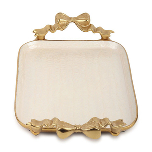 Elegante bandeja color marfil con asas doradas esculpidas en ambos lados, un accesorio de lujo sofisticado para una recepción refinada. - Product Image 5