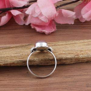 Bague Solitaire Classique Bohème Faite à la Main en Argent Sterling 925 avec Quartz Rose Taille Brillant Sertie Clos, Certifiée pour Mariage et Fêtes - Product Image 6