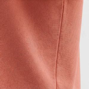 เสื้อยืดโอเวอร์ไซส์สำหรับผู้หญิง ผ้าฝ้าย พิมพ์ลายโลโก้แบบ DTF ปักลายได้ ตัวเลือกสีตามสั่ง เสื้อสตรีทแวร์ลำลอง - Product Image 5