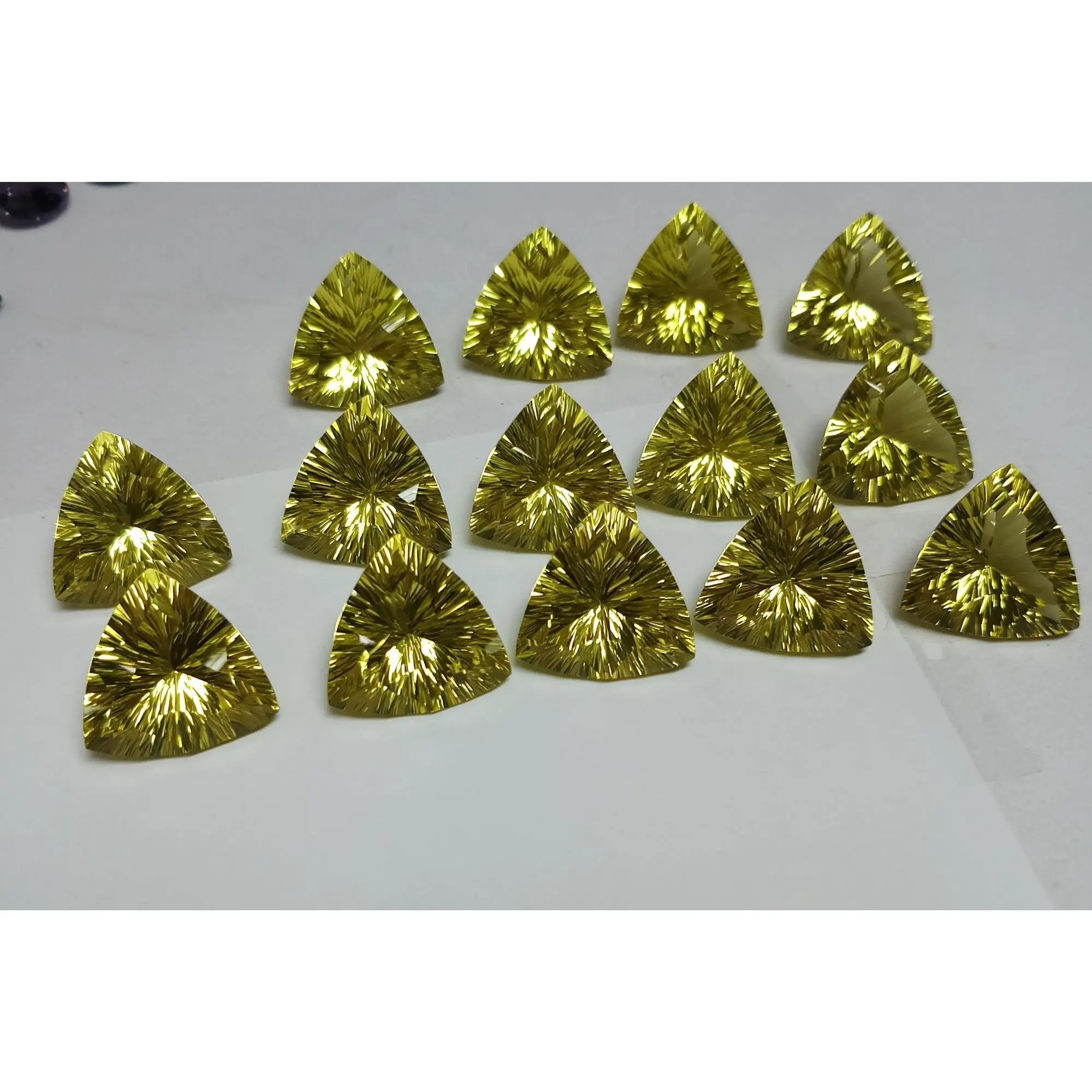 16 X16 mm Billionen Form Hochwertiger natürlicher Goldy Zitronen quarz Zitronen farbe Konkav geschnittener loser Edelstein für Schmuck