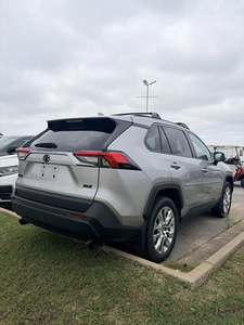 Toyota RAV4 XLE Premium d'occasion 2025 - Product Image 2