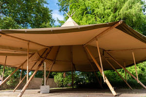 Impermeable PVC gran pirámide 4 estaciones Gian sombrero lona madera Tipi pirámide tienda boda evento <span class=keywords><strong>para</strong></span> la venta - Product Image 3