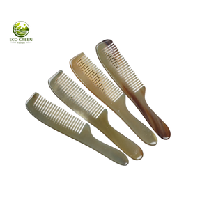 Peine de Cuerno de Búfalo Hecho a Mano, Peine Desenredante de Dientes Anchos, Peine Natural para Peinar Cabello Rizado y Grueso - Product Image 3