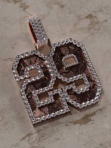 จี้มอสซาไนต์เงินแท้ 925 ชุบทองคำสีกุหลาบ ประดับเพชรแบบ Iced Out พร้อมจี้ตัวอักษรหรือตัวเลขตามสั่ง สำหรับงานปาร์ตี้ - Product Image 1