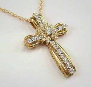 Collier pendentif croix en argent sterling de luxe plaqué or rhodié, design fleur en cristal de moissanite, bijoux religieux chrétiens - Product Image 4