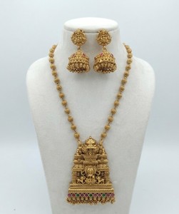 Conjunto de Collar y Pendientes DIVYORO para Mujer, Diseño de Torre Gopuram, Chapado en Oro, Cobre y Latón, para Bodas, Fiestas y Eventos - Product Image 1