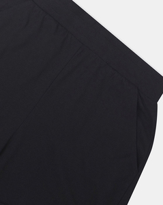 Shorts décontractés d'été pour femmes en microfleece extensible noir uni avec poches latérales boutonnées et taille élastique, personnalisables OEM/ODM - Product Image 3