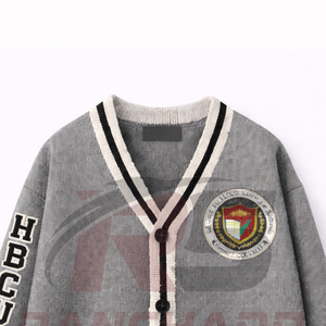 Cardigan universitaire personnalisé HBCU |   Pull sans manches en tricot boutonné sur le devant |   Vêtements de rue 100% coton écologiques - Product Image 2