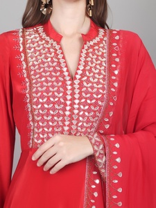 Estilo de moda tradicional, atuendo moderno para mujer, vestido largo Chudidar con Dupatta, estilo lujoso y glamuroso. - Product Image 6