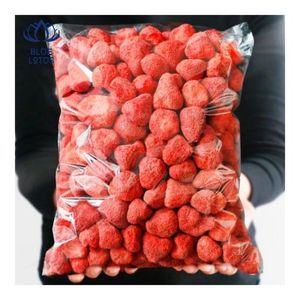 CUSTOMER APPROVED 2026 Freeze Dried Strawberry Slices for Smoothie Ingredient and Snack Consumption Use - Product Image 4