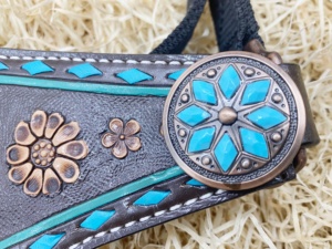 Harnais de luxe pour chevaux de style western, en cuir de vache argentin, avec sangles en nylon, imprimé holographique, surpiqûres turquoise - Product Image 3