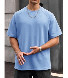 Nouveau design T-shirt décontracté pour homme à manches courtes 100% coton Col rond et épaules tombantes Couleur unie Coupe ample Fabriqué au Bangladesh - Product Image 2