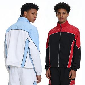 Ensemble de survêtement décontracté pour homme, color-block, respirant, léger, imprimé numérique, en polyester/nylon tricoté, pour le printemps et le style urbain - Product Image 1