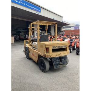 Véhicules d'occasion Komatsu pour la manutention de matériaux spéciaux - Product Image 3