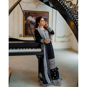 DESIGNER GEORGETTE BRODERIE SÉQUENCE TRAVAIL TOP SHARARA AVEC DUPATTA NOIR - Product Image 1