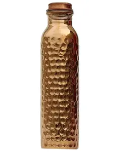 Botella de Agua de Cobre Hecha a Mano de Excelente Calidad para Yoga o Gimnasio y Uso Diario, Disponible a un Precio Accesible - Product Image 2