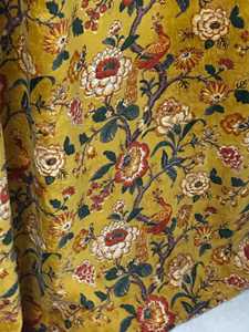Cortina de Terciopelo de Algodón Estilo Vintage con Estampado Floral Dorado Mostaza, Terciopelo de Algodón de Lujo - Product Image 2