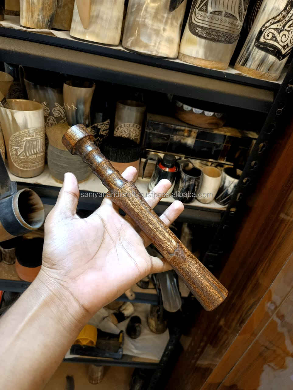 สีน้ำตาล