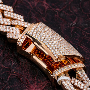 สร้อยคอแบบ Cuban Link ขนาด 16 มม. ยาว 20 นิ้ว รุ่นใหม่ล่าสุดจากไมอามี ทำจากเงินแท้ 925 ชุบทองคำแท้ ประดับด้วยเพชร VVS Moissanite - Product Image 4