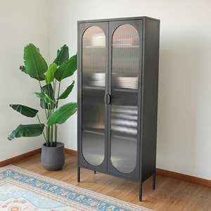 Armoire de rangement haute en verre moderne pour salon avec étagères et portes réglables - Product Image 6