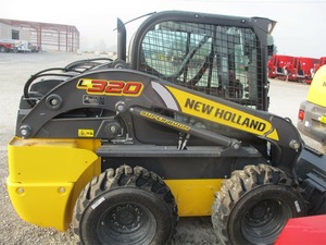 รถตักล้อยางมือสอง New Holland L320 ขนาด 5 ตัน 6 ตัน เครื่องยนต์ดีเซล สำหรับงานเกษตรและก่อสร้าง - Product Image 2