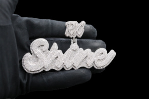 จี้รูปมงกุฎประดับเพชร CZ แบบหนักแน่น - Product Image 4