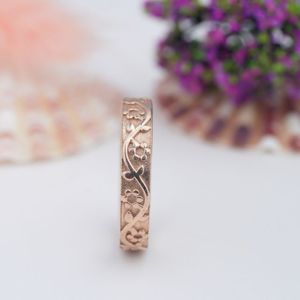 Bague en argent plaqué or S925 avec moissanite Pahal Jewels pour femme, design simple matelassé gravé, bijoux fins de luxe pour tous les jours - Product Image 4