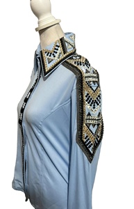 Camisa de espectáculo occidental de vaquera hecha a mano para montar a caballo, estampado blanco en tela de tafetán elástico, ropa ecuestre - Product Image 4