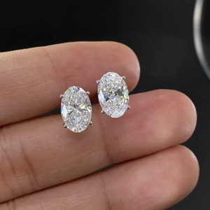Pendientes de Diamantes Ovalados de Cuatro Puntas Cultivados en Laboratorio en Oro, Oro Rosa, Oro Blanco o Plata VVS VS D E F Corte Ovalado para Mujer - Product Image 1