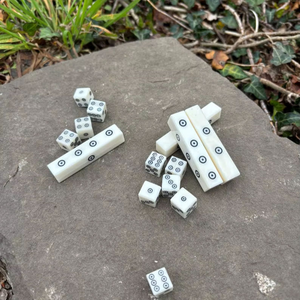 Precio Bajo, NUEVO, Vintage, Hueso Natural Redondo, Ecológico, Pulido, Tallado Personalizado, para Bodas, Uso Diario - Product Image 1