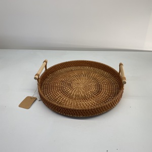Venta al por mayor de manijas de bandeja de ratán natural de tamaño personalizado modelo básico hecho a mano Vietnam hogar almacenamiento Decoración Comida juguete organización - Product Image 5