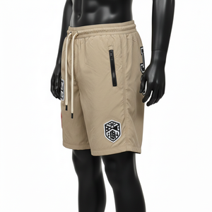 Shorts coupe-vent en polyester doux pour homme, couleur kaki beige, tissu respirant avec logo brodé personnalisé - Product Image 3