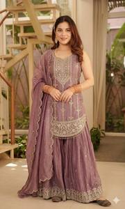 Ensemble Sharara en soie Fendy entièrement cousu avec Kurti brodé de sequins et Dupatta, tenue de soirée de mariage longue pour femme - Product Image 2