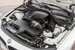 BMW 328-i Sedán 2016 - Product Image 4