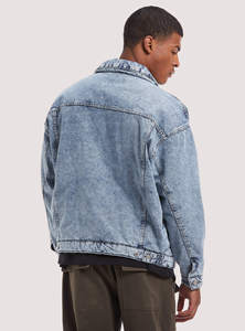 Men's <b>Light</b> Blue Washed Denim Jacket Turn-down Collar Single Breasted Casual Loose Fit Regular Length Autumn Wear - Product Image 3