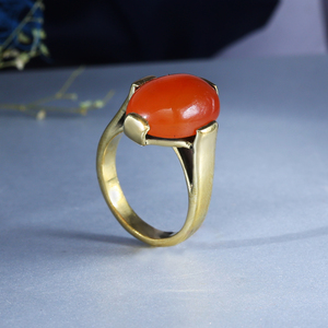 Anillo Ovalado de Cornalina en Latón Chapado en Oro - Product Image 3