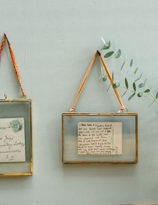 Home Decor Glass & Metal Hanging <b>Picture</b> <b>Frame</b> <b>for</b> <b>Wall</b> Decoration, with 2 Sides Glass Customized Decorative Photo <b>Frames</b> - Product Image 6
