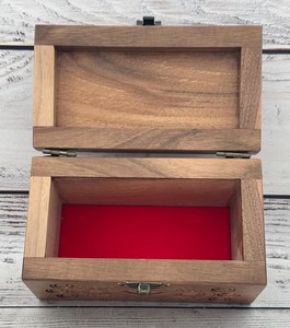 Caja de Madera Decorativa y Económica para Guardar Tesoros Personales, Regalos, Joyas y Pequeños Accesorios con Estilo Rústico Vintage - Product Image 3