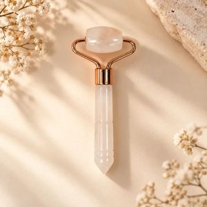 Rouleau de massage facial en quartz rose avec double extrémité en pierre pour les routines de soin de la peau, accessoires de beauté et vente en gros - Product Image 4