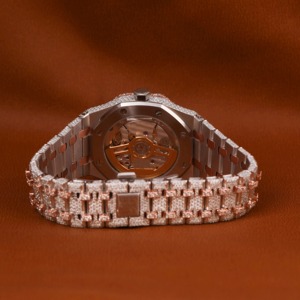 นาฬิกา Aurevail VVS Moissanite กระจกกันน้ำ คริสตัลโรสโกลด์ ตัวเรือนฝังเพชรเต็มตัว หน้าปัดสีดำ ตัวเลขโรมัน ขอบหน้าปัดแบบฟลูท หรูหรา - Product Image 5