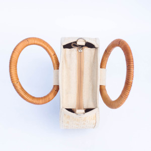 Sac rond tissé à la main en forme de feuille avec motif de lotus rose – Accessoire artisanal haut de gamme - Product Image 5